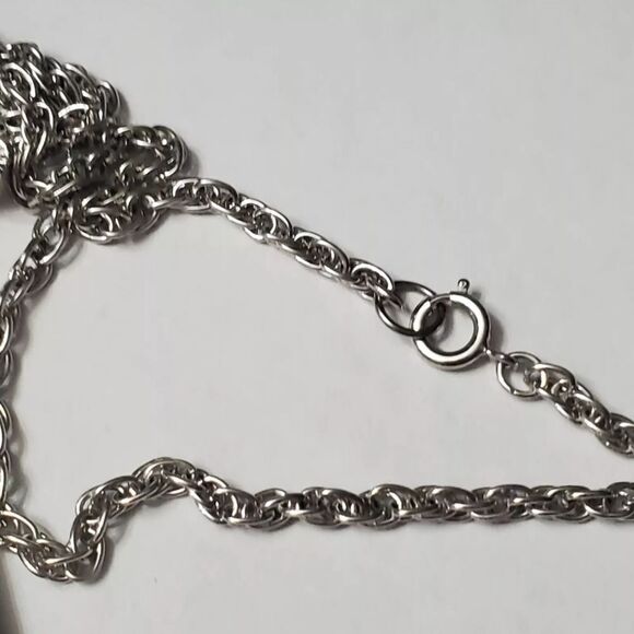 VINTAGE SIGNED AVON LONG BLACK PENDANT 24" NECKLACE EXCELLENT CONDITION - Picture 14 of 14